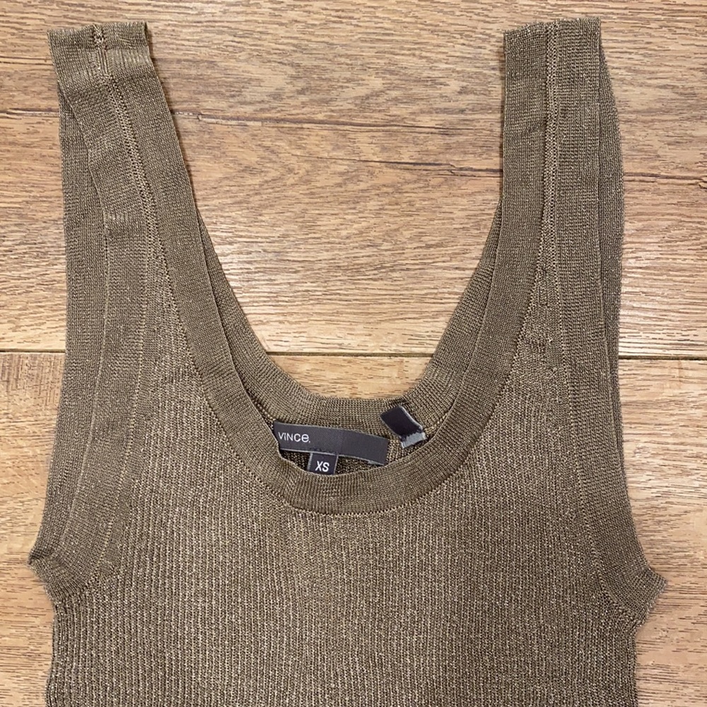 Vince Tank - Picture 2 of 2